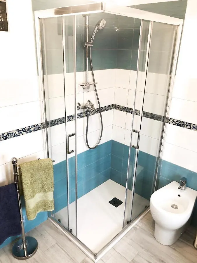 Guest house Algherolux -Free Secure Gated Parking For Cars And Motorbikes