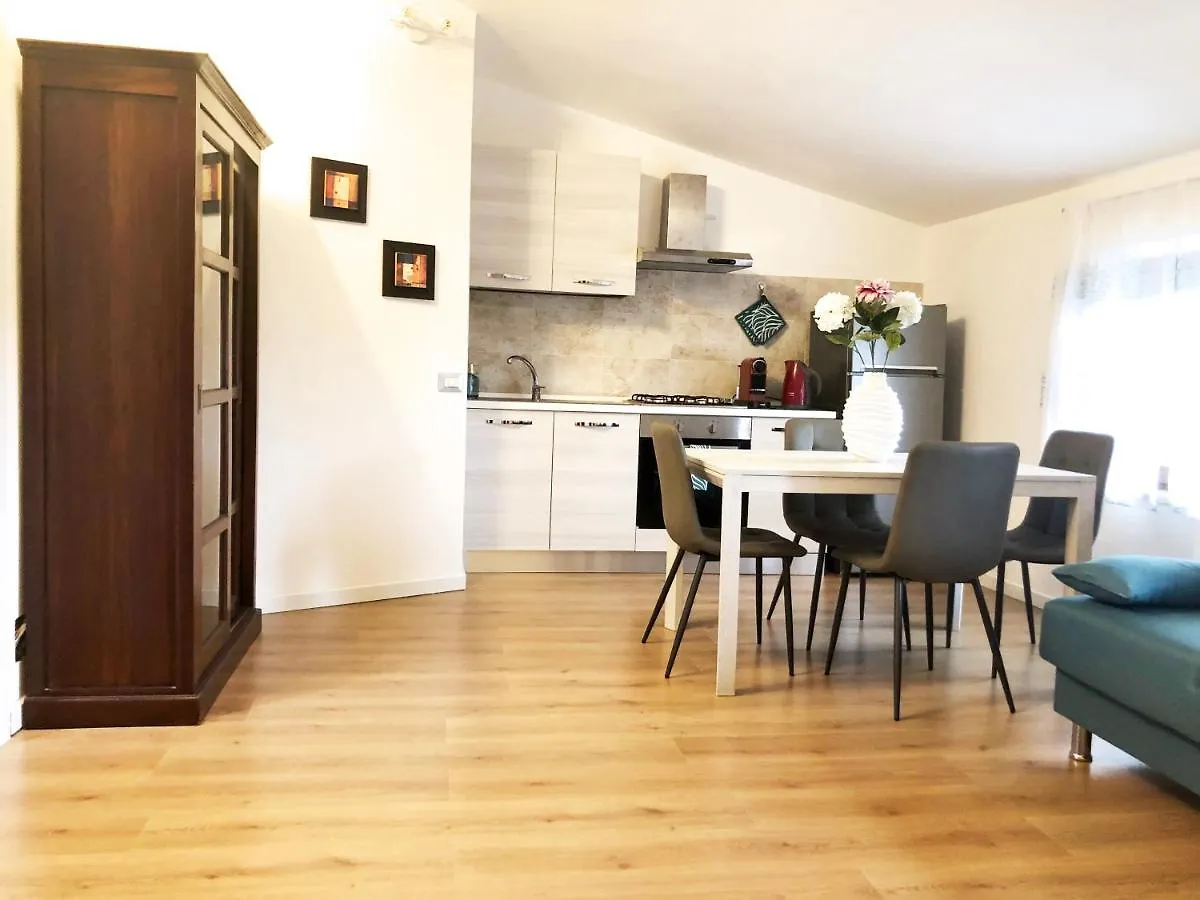Algherolux -Free Secure Gated Parking For Cars And Motorbikes Guest house Alghero